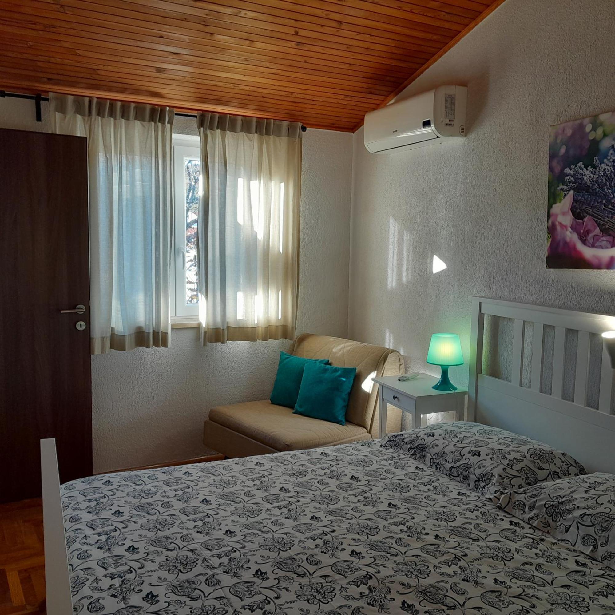 Apartments Renata - Brseč Екстериор снимка